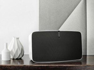 2.Sonos_Play5_Desk